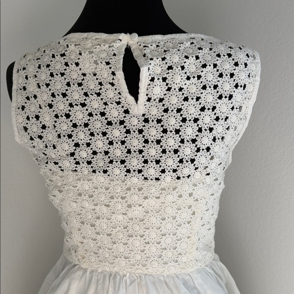 Fresh Classic White Kids Casual Dress - Picture 7 of 12